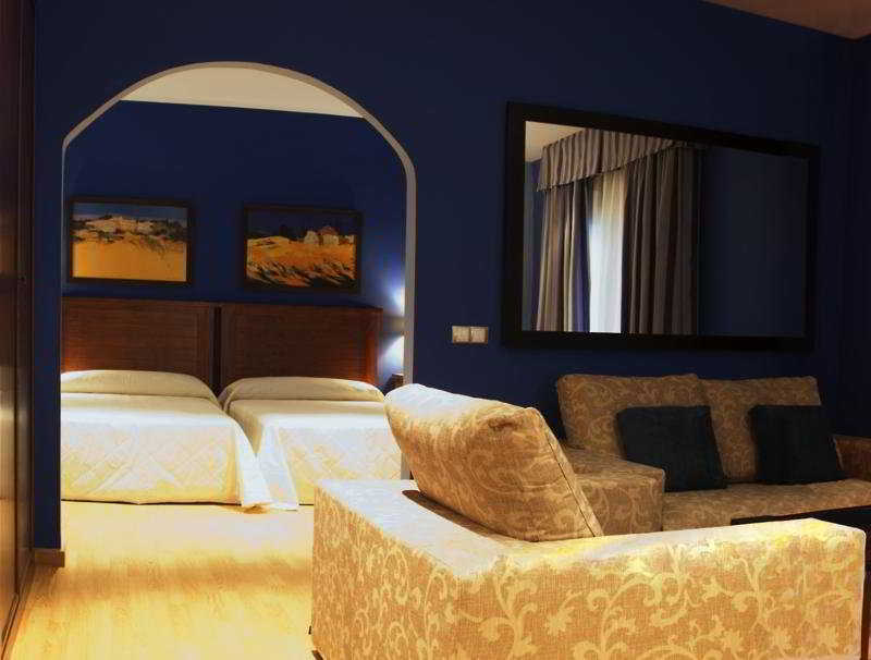 Ciudad Del Renacimiento Hotel Baeza Cameră foto
